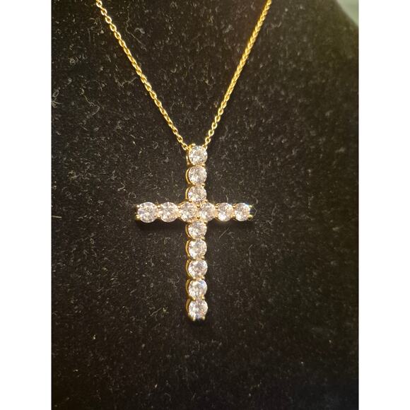 Vintage Diamonique Cross necklace - Picture 7 of 11